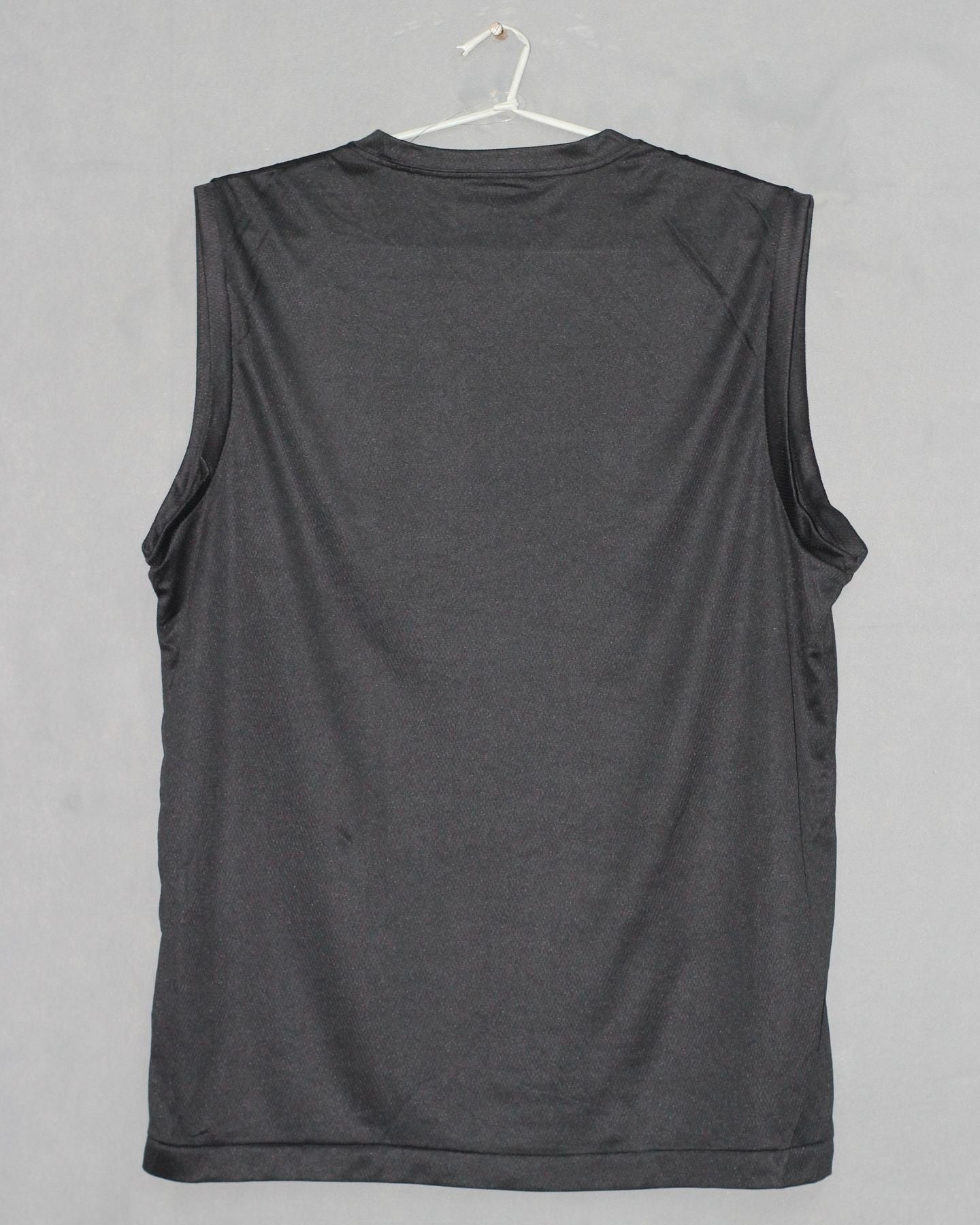 Uniqlo Dry Branded Original For Sports Sleeveless V Neck Men T Shirt